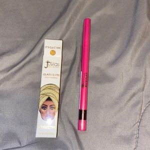 Juvia’s Place Luxe Lip Liner shade Scorpio and glass gloss It’s Electric